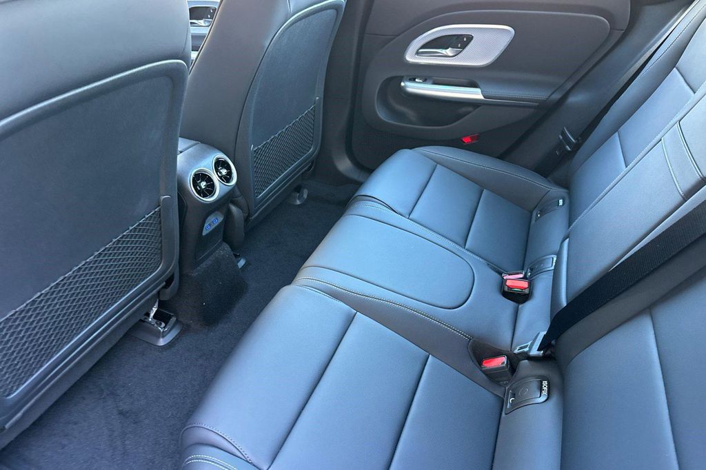 2026 Mercedes-BENZ CLA 缩略图 21