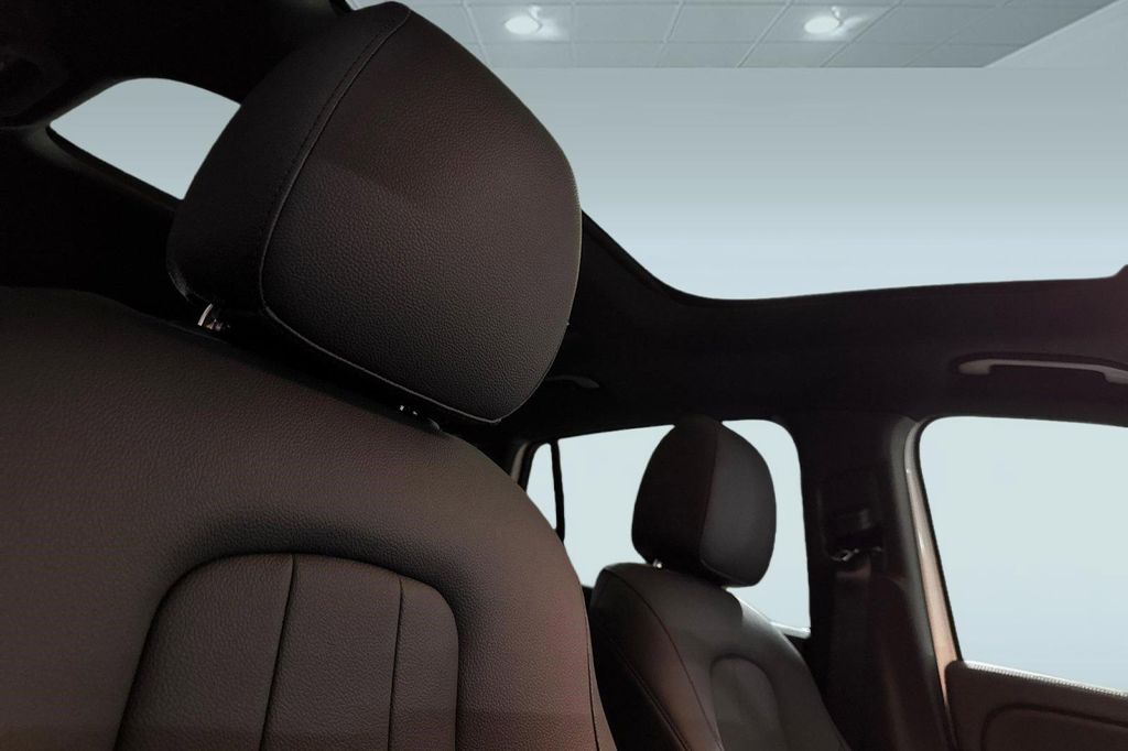 2026 Mercedes-BENZ GLA 缩略图 14