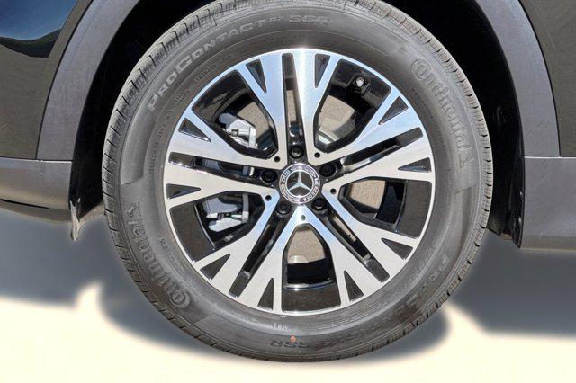 2026 Mercedes-BENZ GLB — миниатюра 12