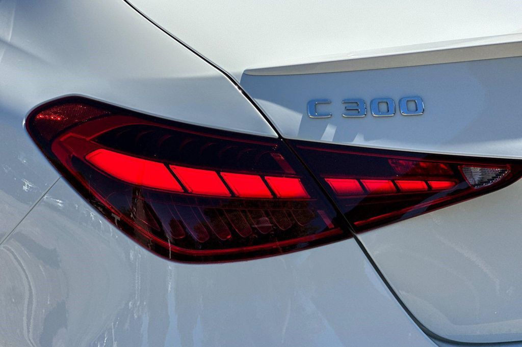 2026 Mercedes-BENZ C-CLASS — миниатюра 23