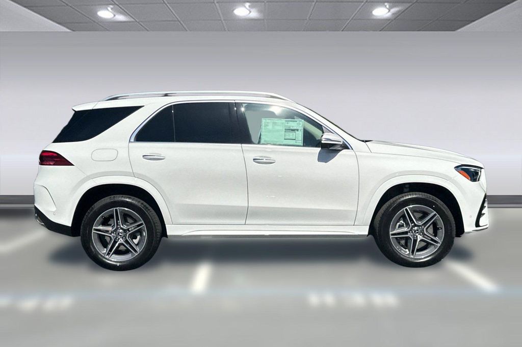 2026 Mercedes-BENZ GLE 缩略图 7