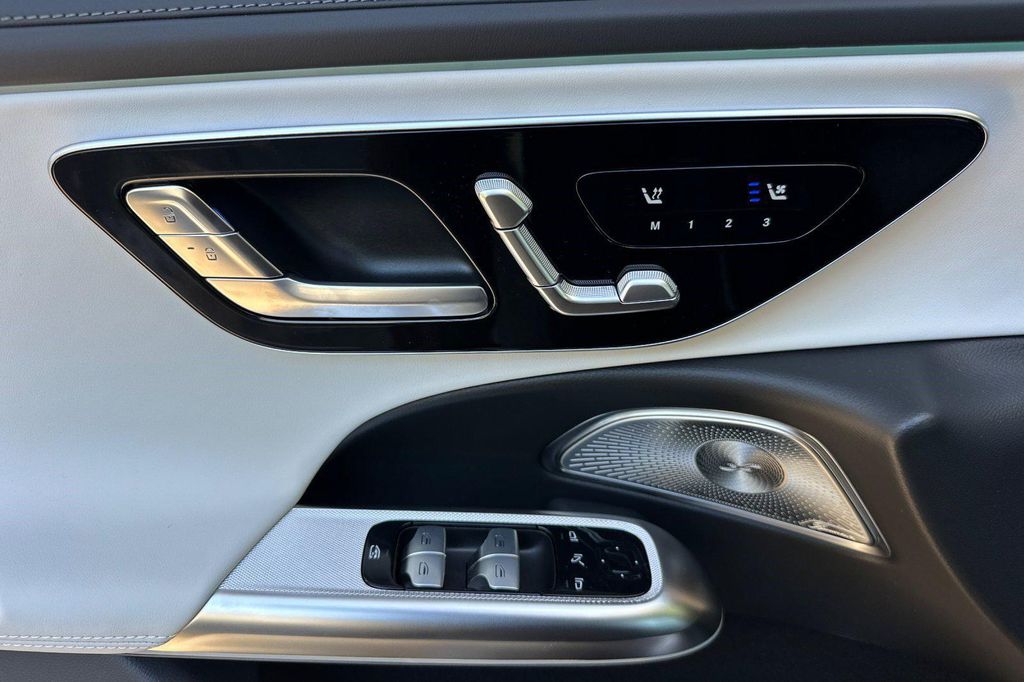 صورة مصغرة 14 لـ 2026 Mercedes-BENZ AMG E 53 E 4MATIC+