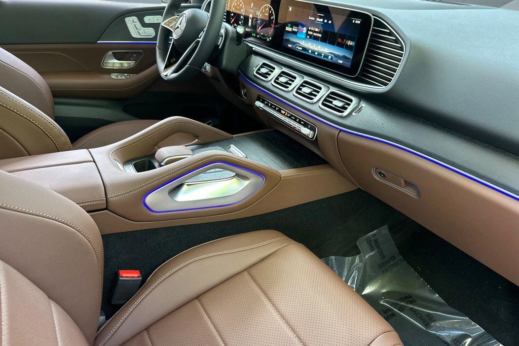 2026 Mercedes-BENZ GLE — миниатюра 27