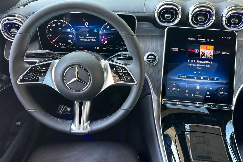2026 Mercedes-BENZ GLC — миниатюра 26