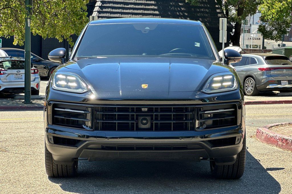 صورة 6 لـ 2024 Porsche CAYENNE S