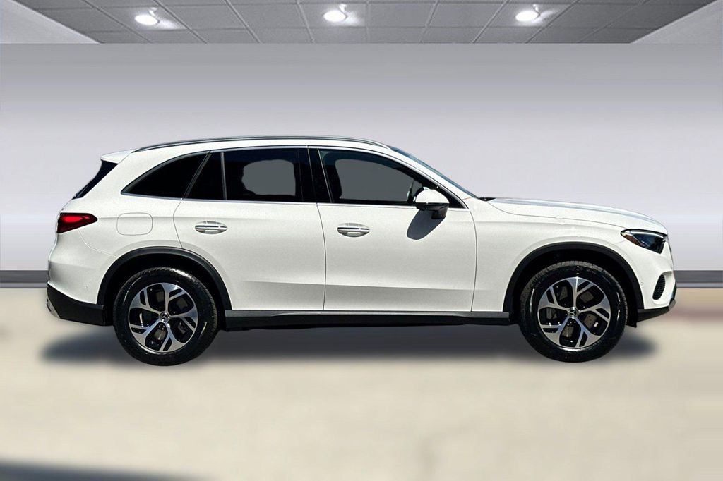 صورة 8 لـ 2026 Mercedes-BENZ GLC