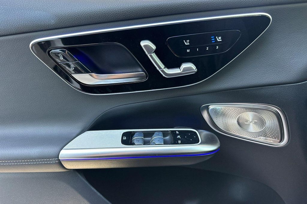 2026 Mercedes-BENZ GLC 缩略图 14