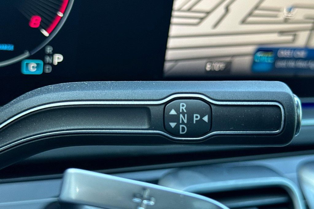 صورة مصغرة 16 لـ 2026 Mercedes-BENZ GLS MAYBACH