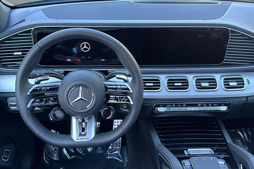 2025 Mercedes-BENZ AMG GLE 53E 4MATIC+ — миниатюра 25