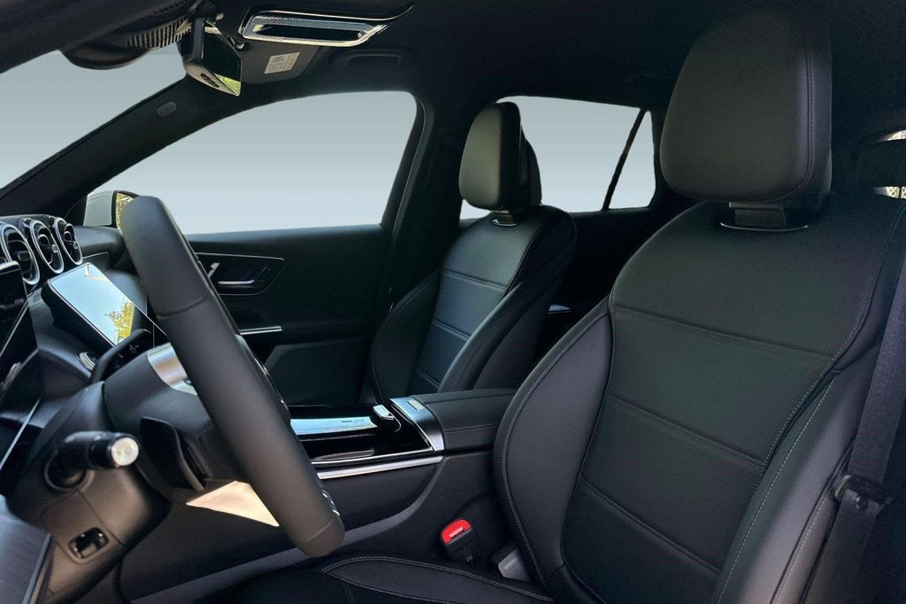 صورة مصغرة 20 لـ 2026 Mercedes-BENZ GLC