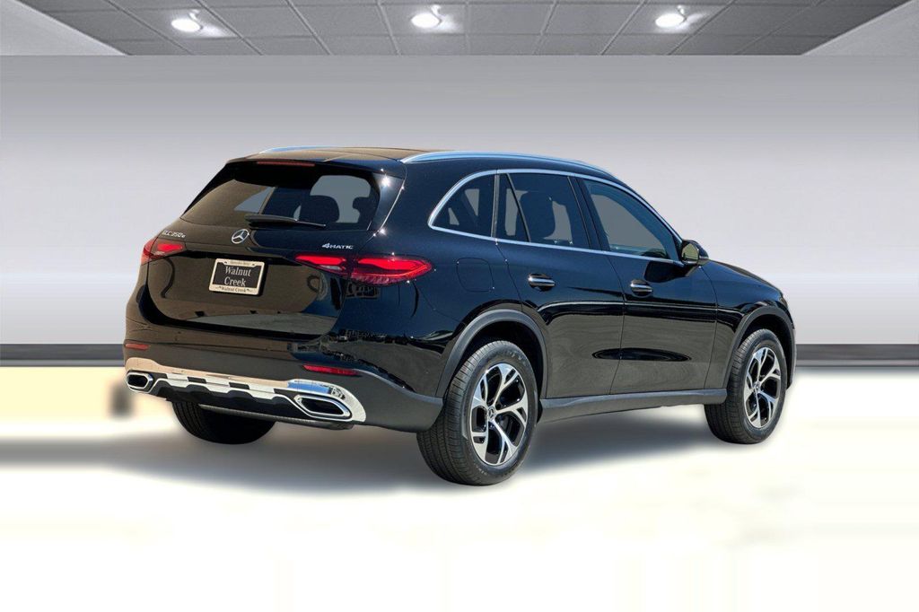 صورة 9 لـ 2026 Mercedes-BENZ GLC