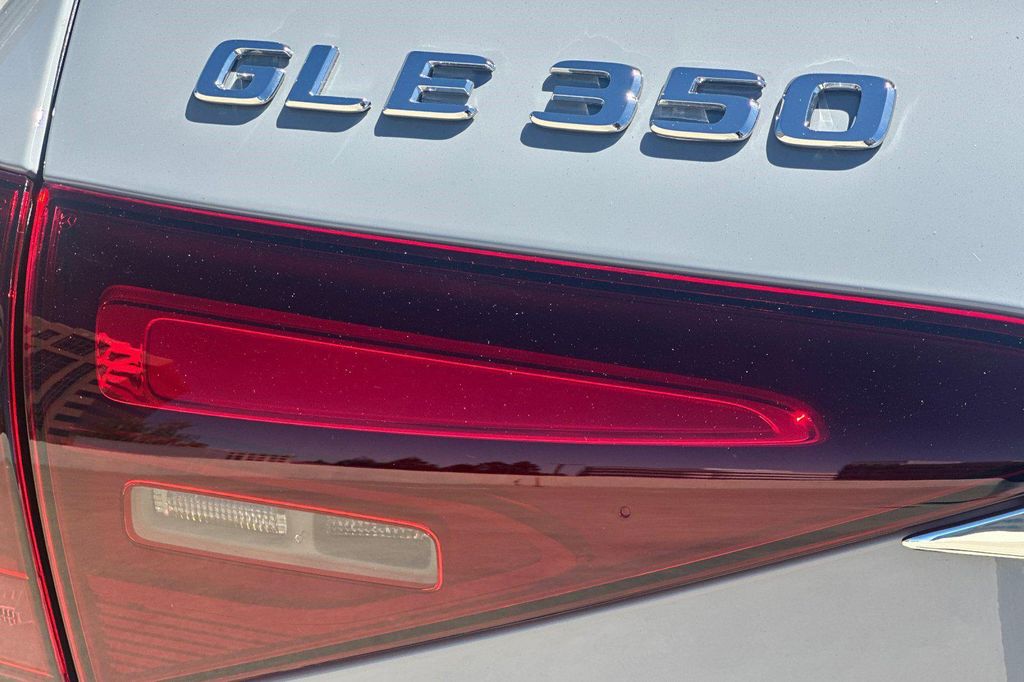 2026 Mercedes-BENZ GLE 缩略图 21