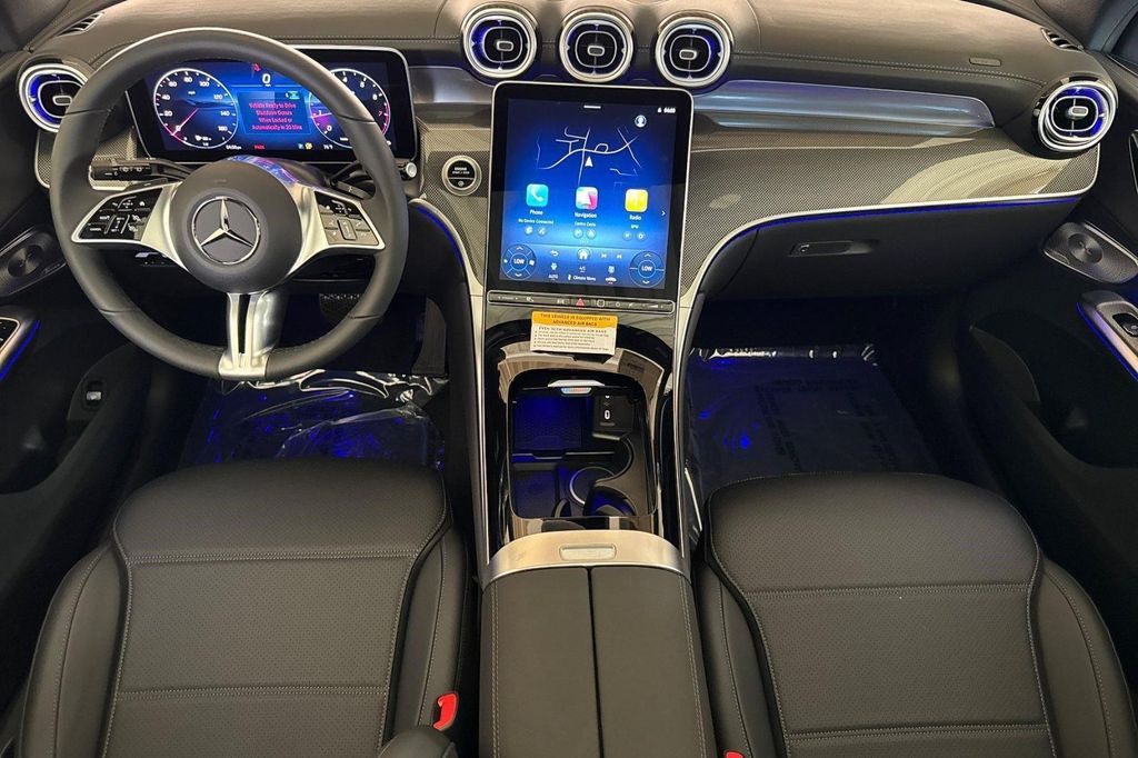 2026 Mercedes-BENZ GLC — миниатюра 27