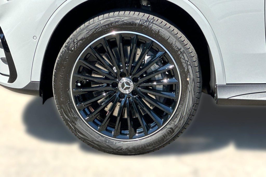 صورة مصغرة 11 لـ 2026 Mercedes-BENZ GLC
