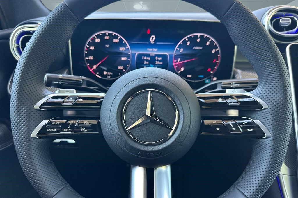 صورة مصغرة 16 لـ 2026 Mercedes-BENZ GLC
