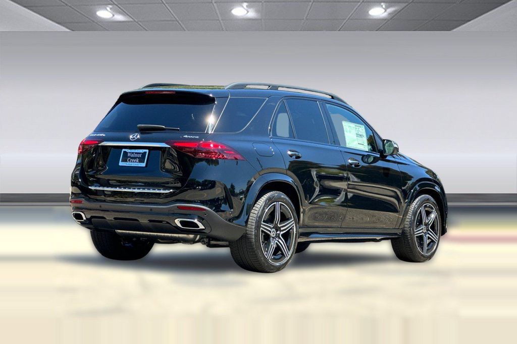 2026 Mercedes-BENZ GLE — фото 8