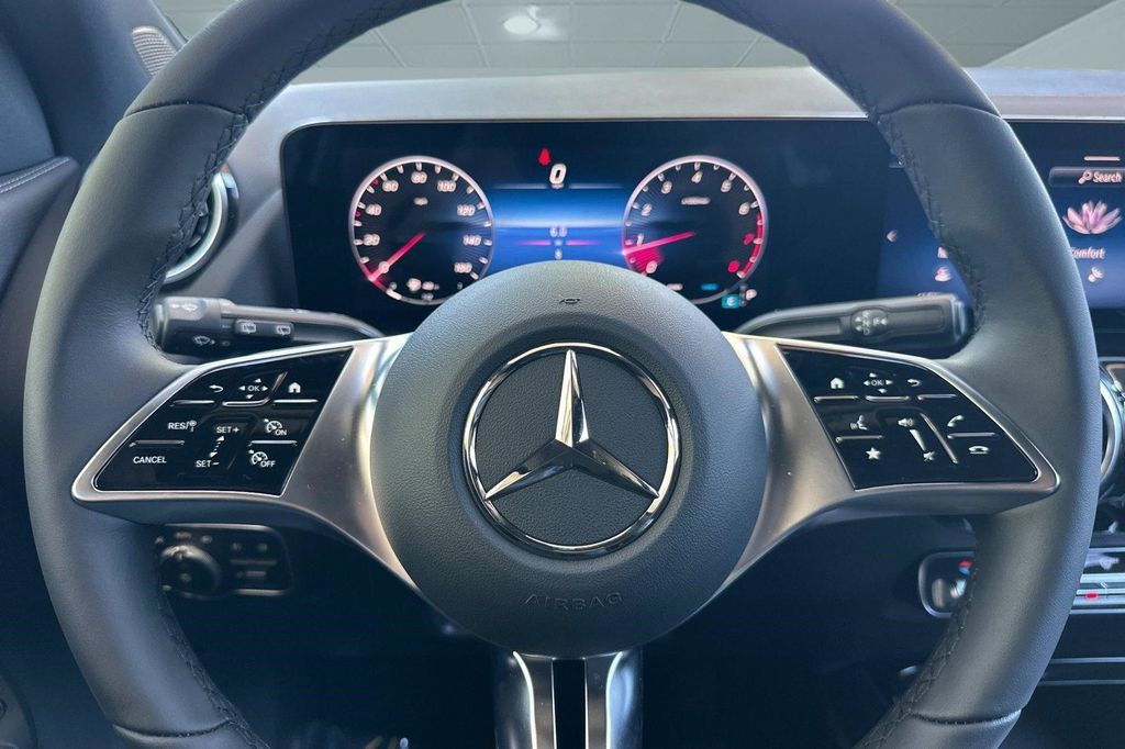 2026 Mercedes-BENZ GLA — фото 10