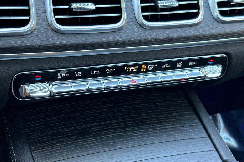 صورة مصغرة 17 لـ 2026 Mercedes-BENZ GLS