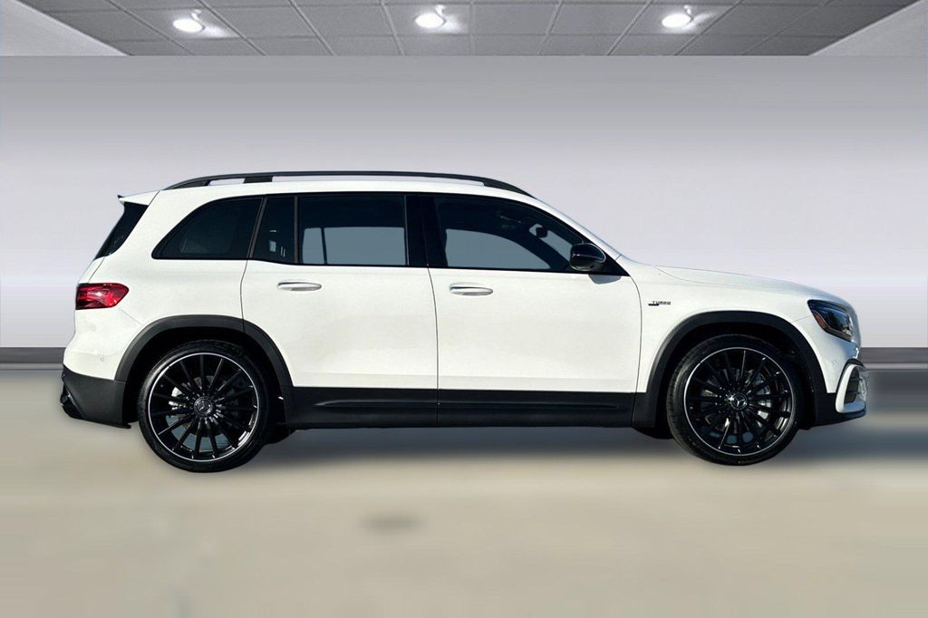 2026 Mercedes-BENZ AMG GLB 35 4MATIC 照片 7