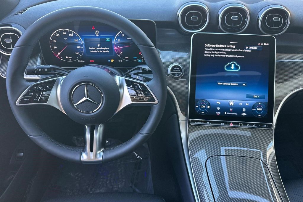2026 Mercedes-BENZ GLC — миниатюра 25