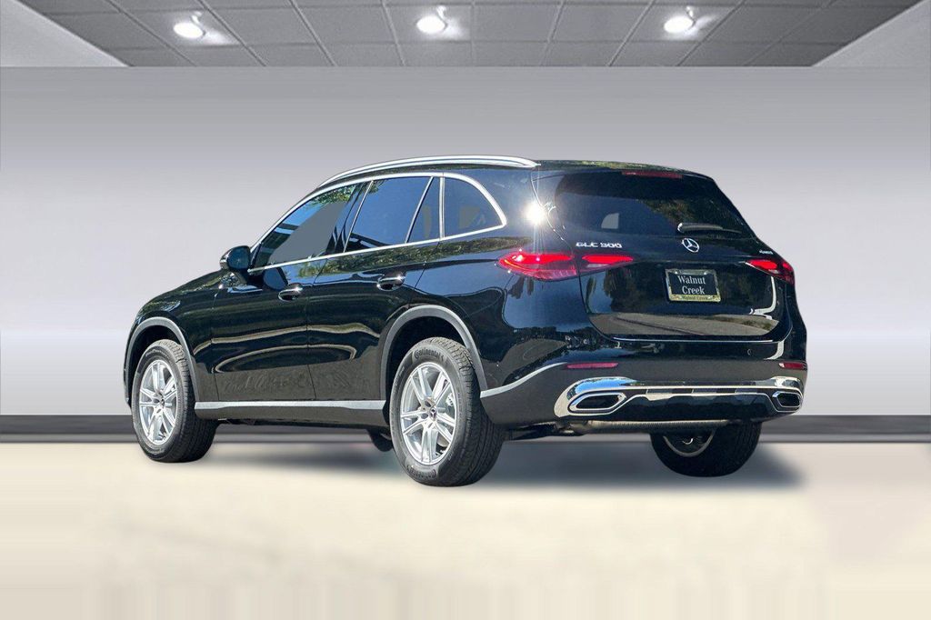 2026 Mercedes-BENZ GLC 照片 3