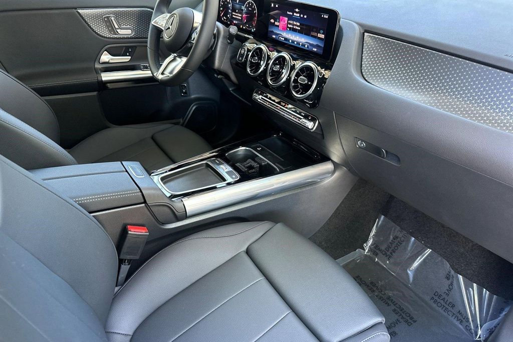 2026 Mercedes-BENZ GLA 缩略图 25