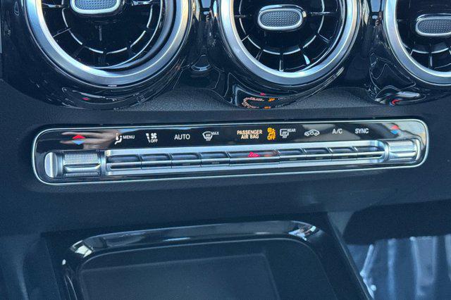 2026 Mercedes-BENZ GLB 缩略图 16