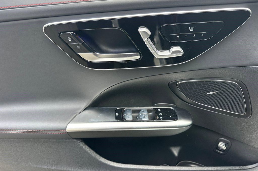 2026 Mercedes-BENZ AMG C 43 4MATIC — миниатюра 14