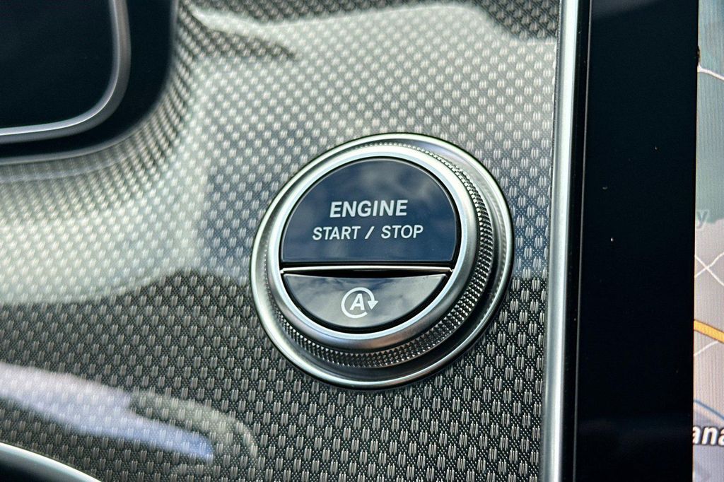 2026 Mercedes-BENZ AMG C 43 4MATIC — миниатюра 28