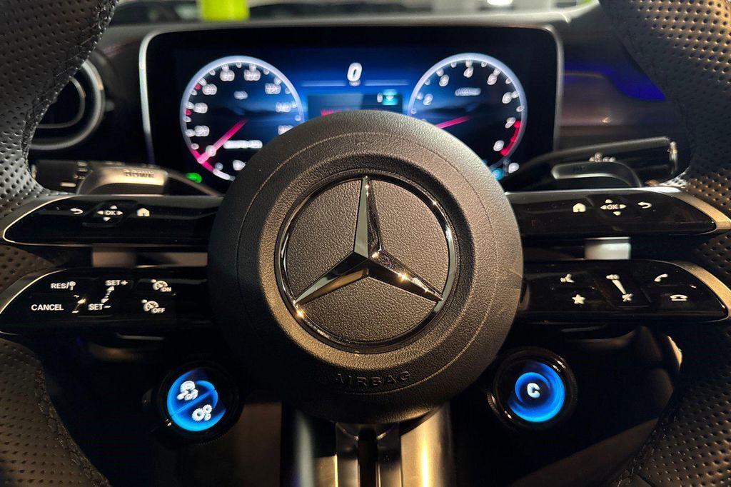 2026 Mercedes-BENZ AMG GLC 43 4MATIC — миниатюра 22