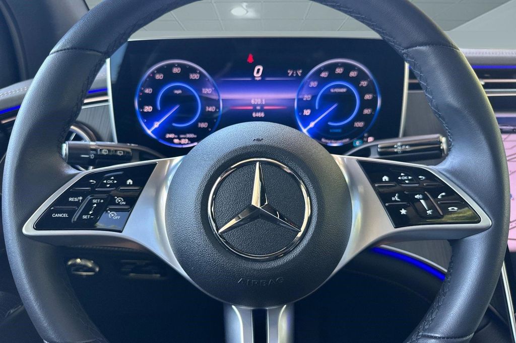 2026 Mercedes-BENZ EQE 缩略图 15
