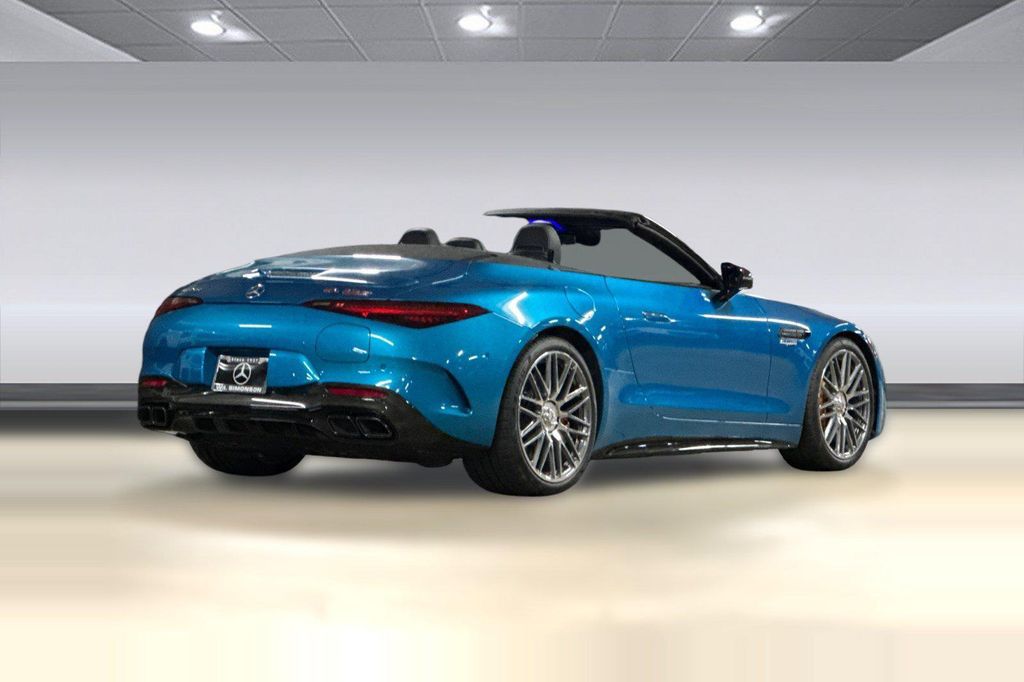 2025 Mercedes-BENZ AMG SL 63 BASE — миниатюра 8