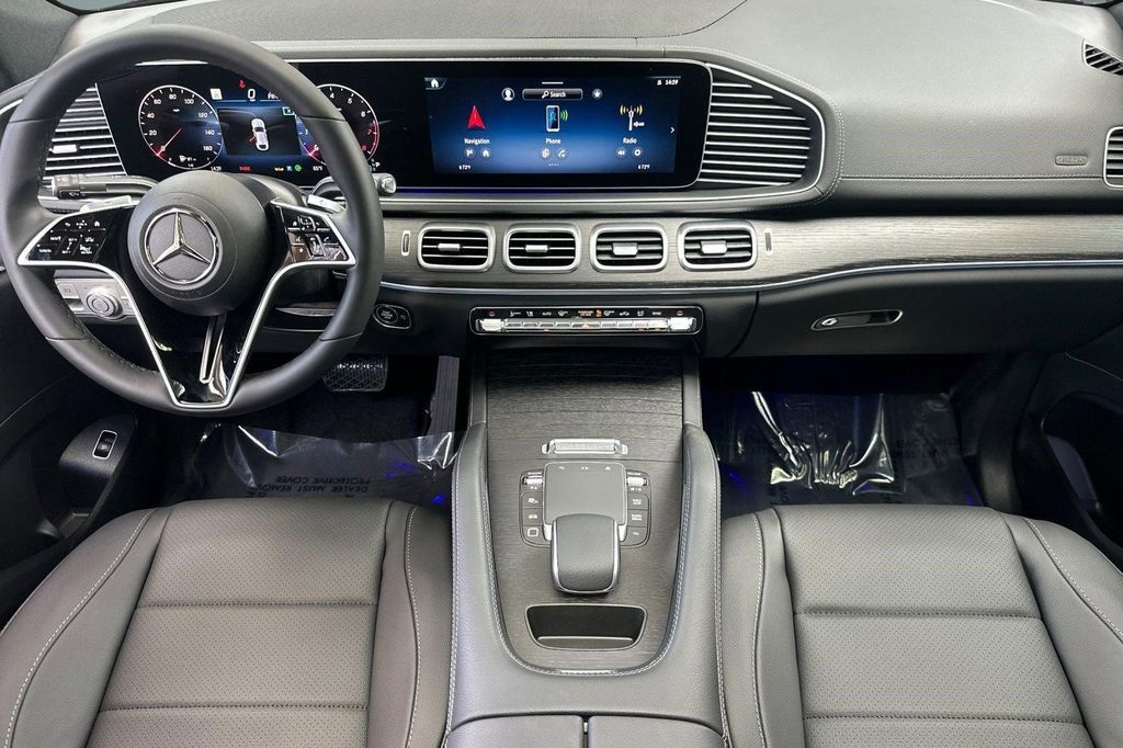 2026 Mercedes-BENZ GLE — миниатюра 25