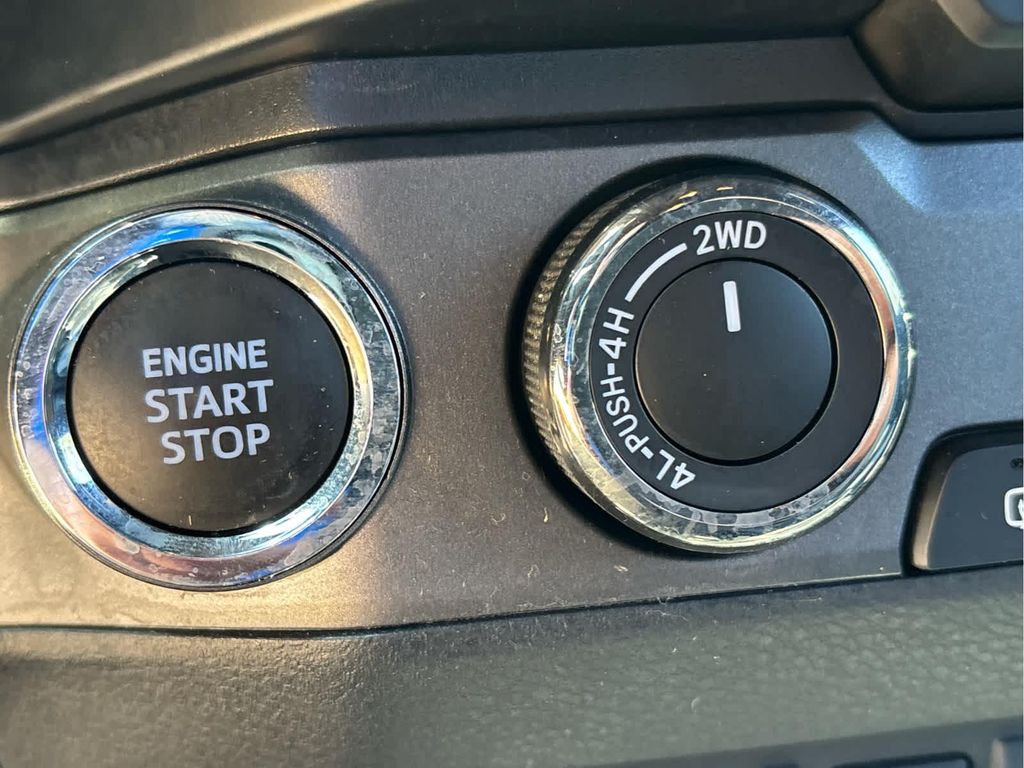 2023 Toyota TACOMA TRD OFF ROAD 缩略图 19