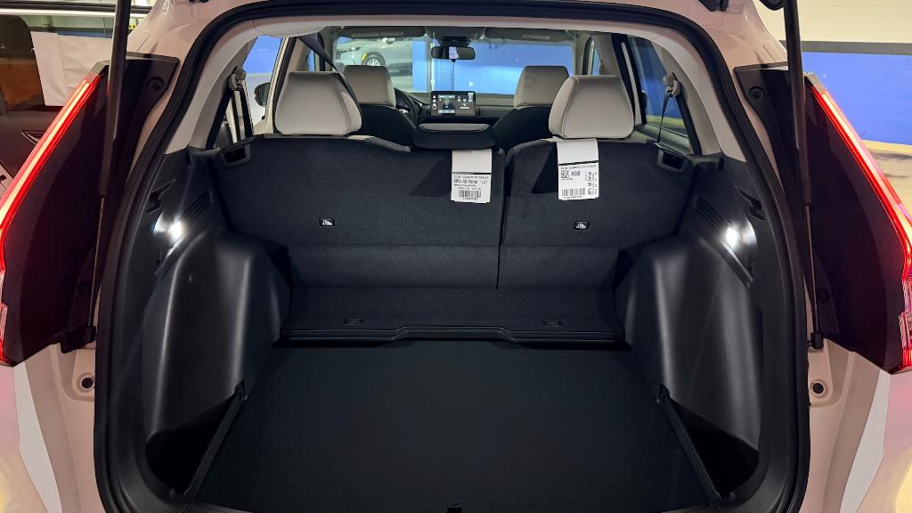 صورة 10 لـ 2026 Honda CR-V LX