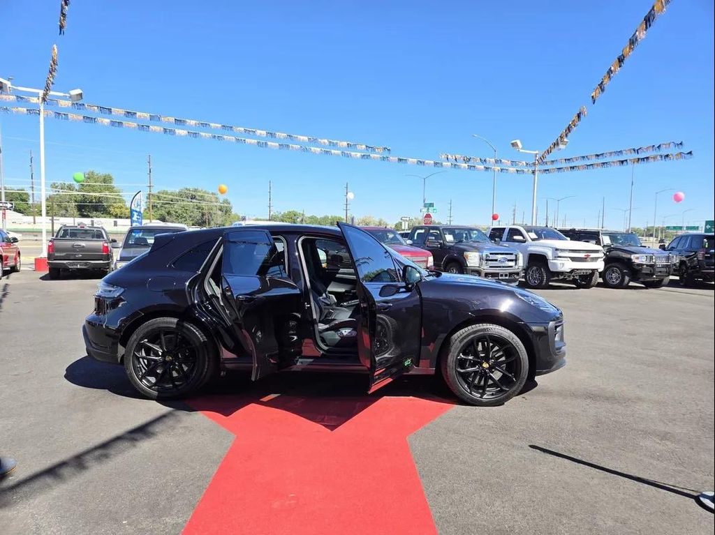 صورة مصغرة 10 لـ 2022 Porsche MACAN MACAN GTS
