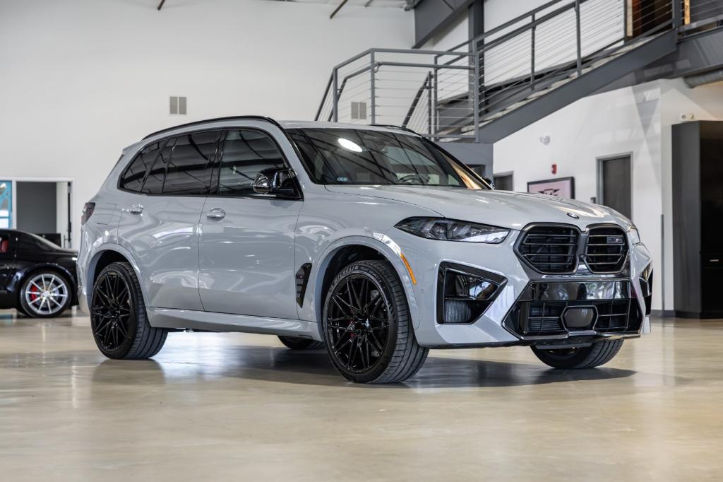 2025 BMW X5 M COMPETITION — фото 8