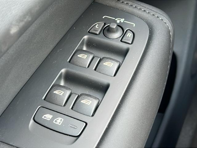 صورة مصغرة 23 لـ 2026 Volvo XC60 B5 ULTRA