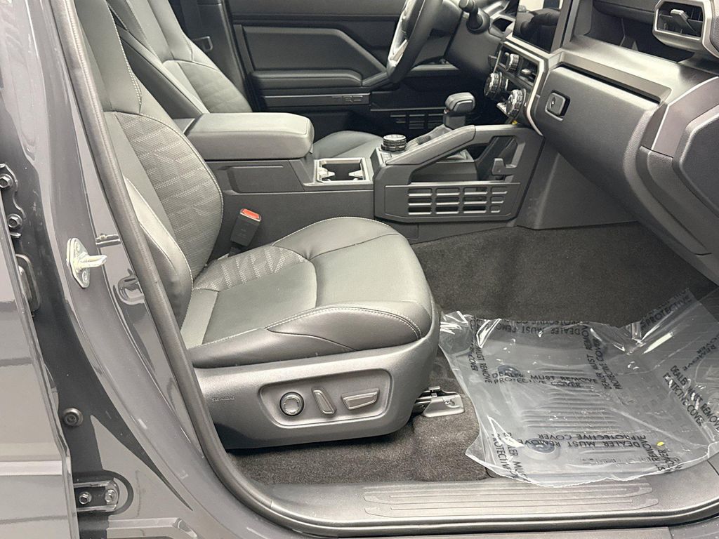 2025 Toyota 4RUNNER TRD OFF ROAD PREMIUM — миниатюра 18
