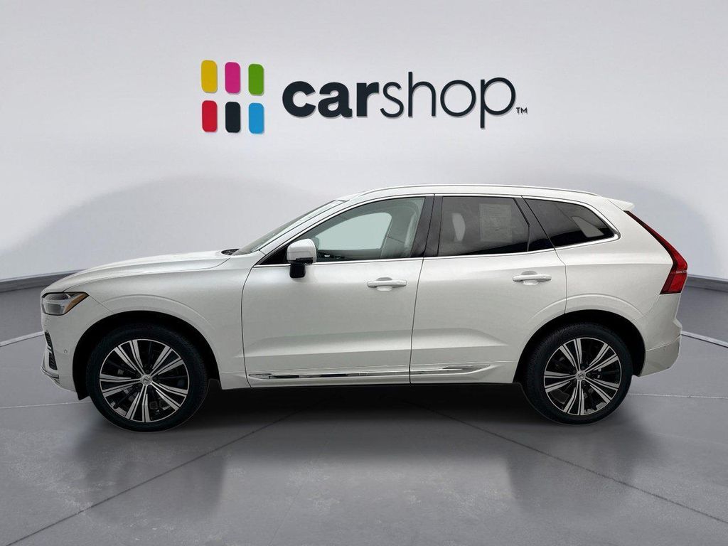 صورة 2 لـ 2022 Volvo XC60 B5 INSCRIPTION