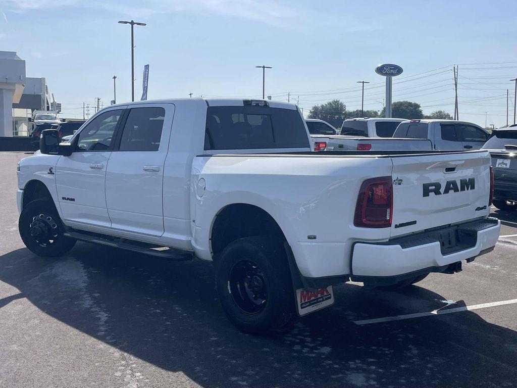 2025 RAM 3500 LARAMIE MEGA CAB 4X4 6'4' BOX — фото 5