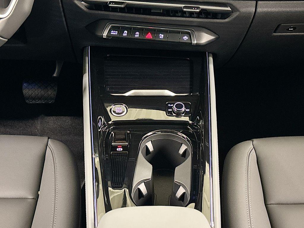 صورة مصغرة 13 لـ 2026 AUDI Q3 S LINE