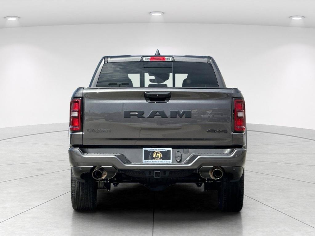 2026 RAM 1500 LARAMIE — фото 5