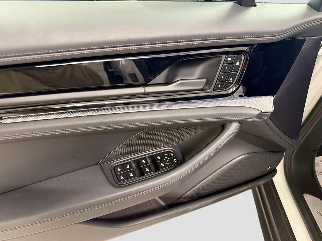 2025 Porsche PANAMERA 4 — миниатюра 19
