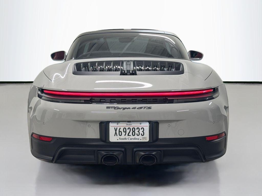 صورة 10 لـ 2025 Porsche 911 TARGA 4 GTS