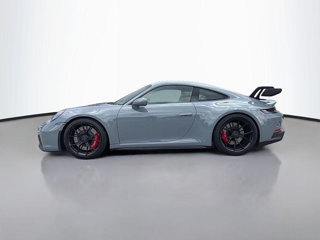 صورة 2 لـ 2023 Porsche 911 GT3