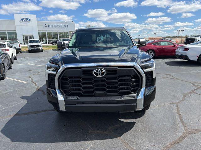 TOYOTA TUNDRA - 2