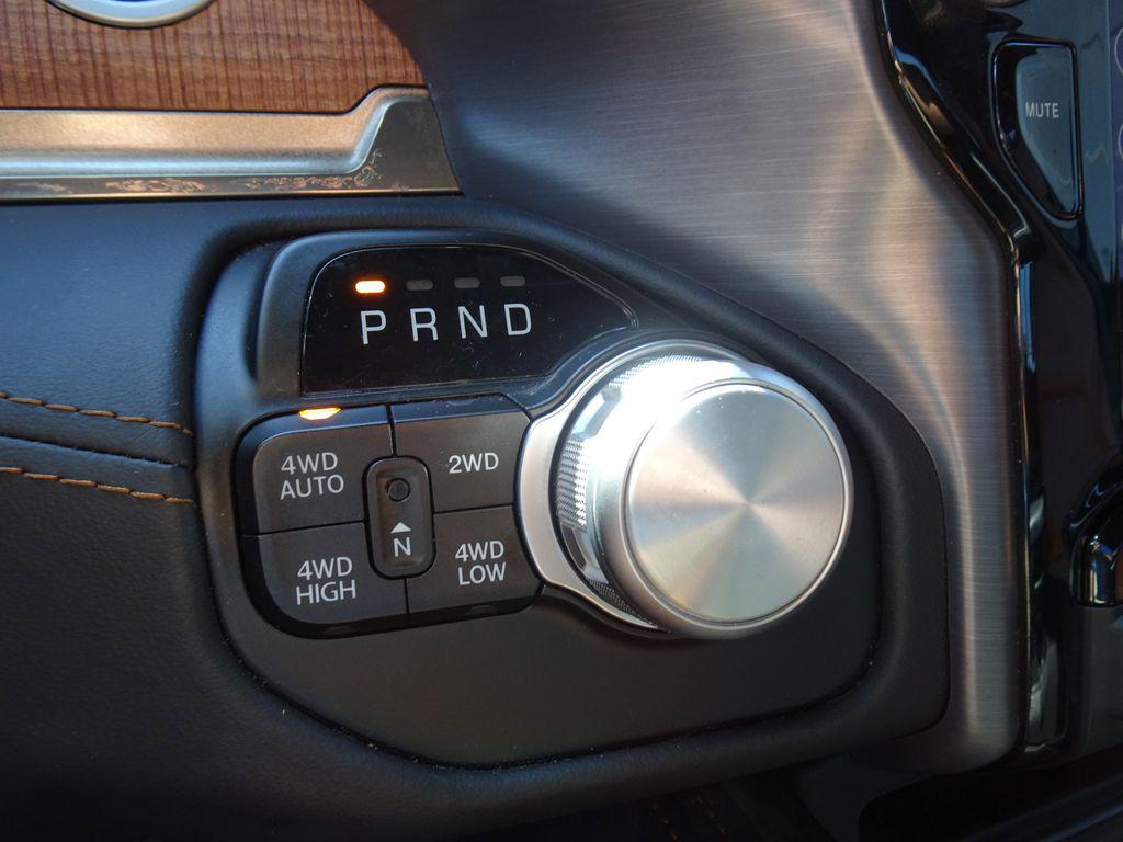 2022 RAM 1500 LONGHORN — миниатюра 17