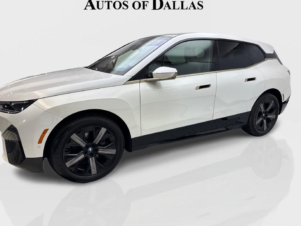 2024 BMW IX XDRIVE50 — миниатюра 16