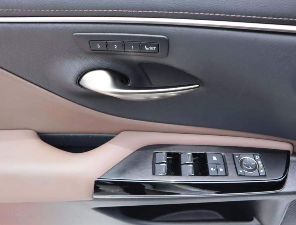 2023 Lexus ES 300H 300H 缩略图 19